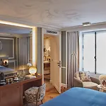 Les Lumieres - Relais & Chateaux 5*