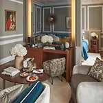 Les Lumieres - Relais & Chateaux 5*