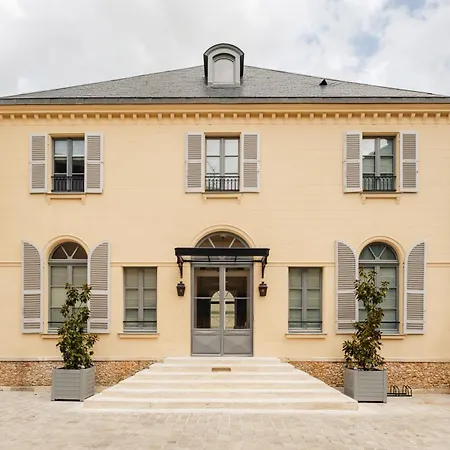 Les Lumieres - Relais & Chateaux 5*