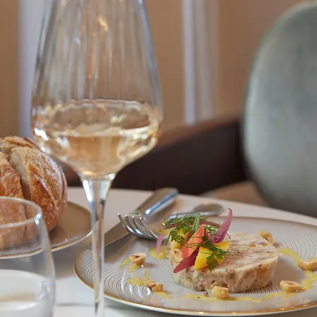Les Lumières - Relais&châteaux 5* Versailles