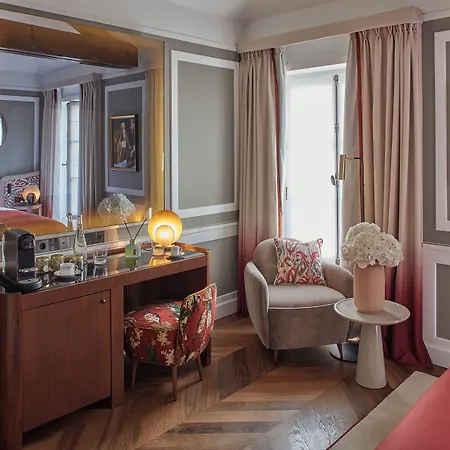 Hotel Les Lumières - Relais&châteaux 5*