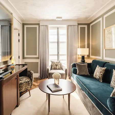 Les Lumieres - Relais & Chateaux Versailles