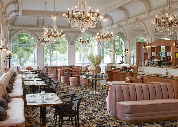 호텔 Les Lumieres - Relais & Chateaux