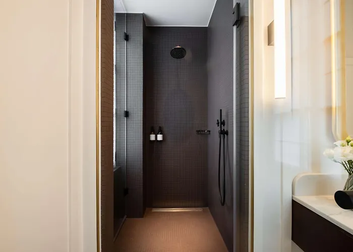 ホテル Les Lumieres - Relais & Chateaux