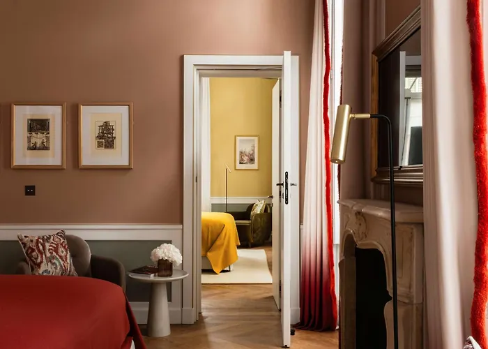 Les Lumieres - Relais & Chateaux ホテル ベルサイユ