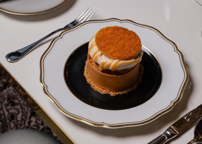 Les Lumieres - Relais & Chateaux 5* ベルサイユ