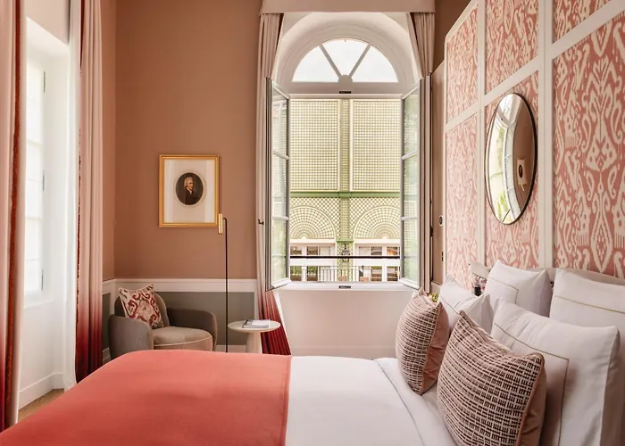 ホテル Les Lumieres - Relais & Chateaux ベルサイユ