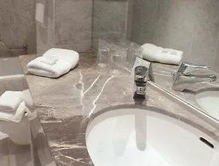 ホテル Les Lumieres - Relais & Chateaux 5*